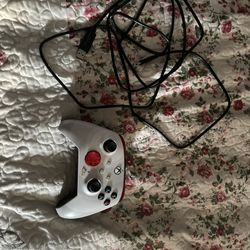 Xbox One Control With Wire NOT WIERLESS