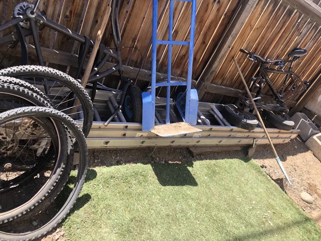 28ft Ladders