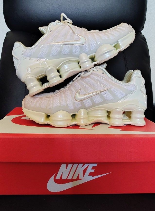 Brand New Nike Shox TL 8W or 6.5Y