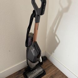 New - Bissell Floor and Carpet Cleaner