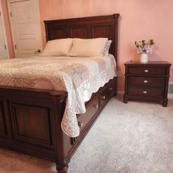 Mahogany Bedroom Set 3 Peices Queen 