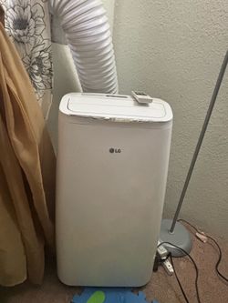 LG AC moving out first come first serve very good condition