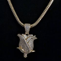 14K Gold Plated  Beautiful Necklace w Tulip Rhinestone Charm 24" Long