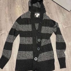 Juniors Sweater Size Lrg 