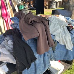 Lots of good clothes some are new and use shoes everything for $100