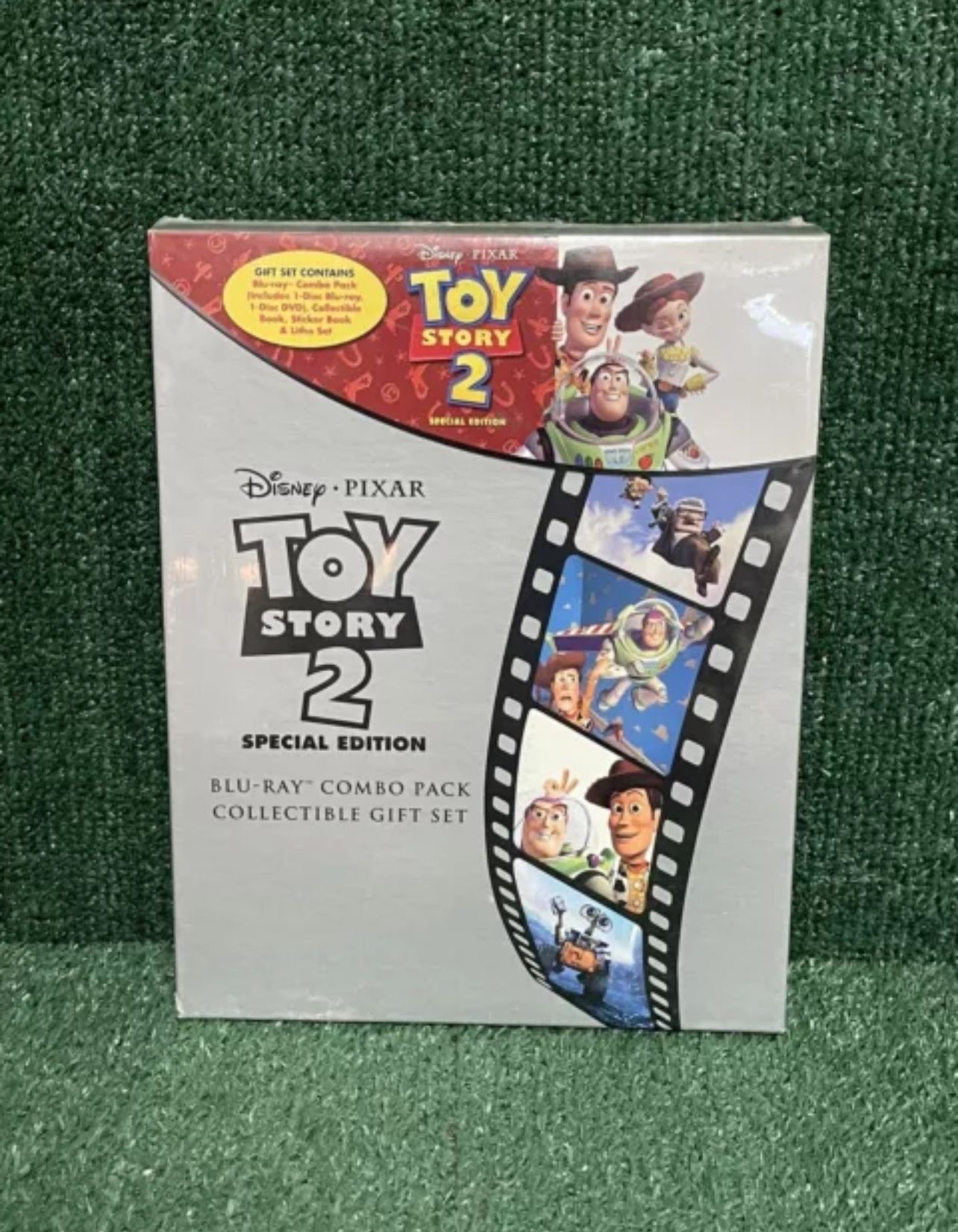 Toy Story 2 Blu-ray Combo Pack Collectible Gift Set Brand New Factory Sealed.