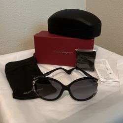 Authentic, Salvatore Ferragamo, Woman New Sunglasses. Black