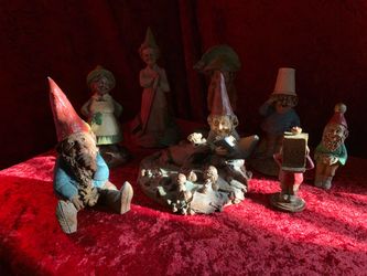 Set of 8 Vintage discontinued Tom Clark Gnome Figures | Handmade, Signed & Dated