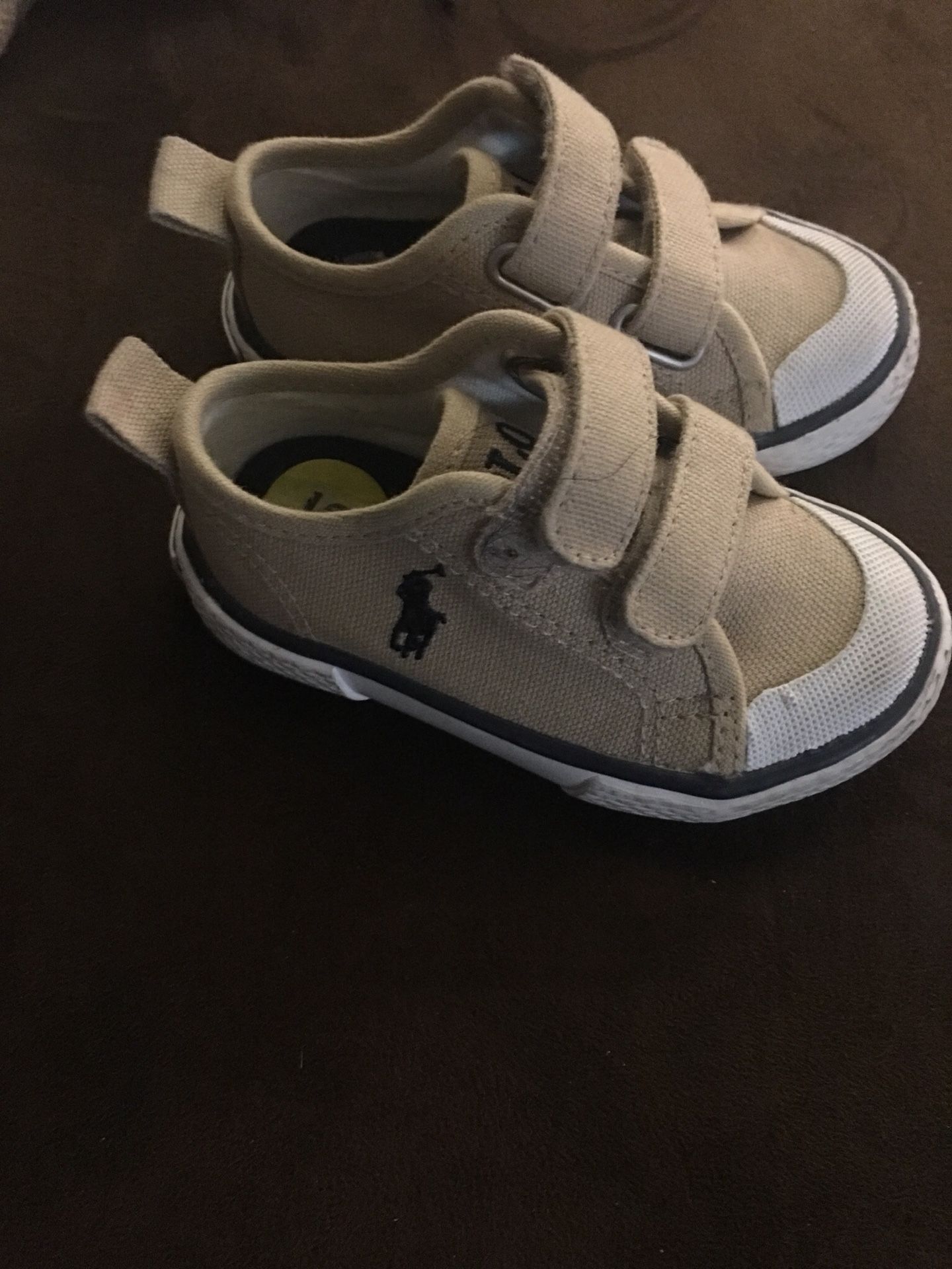 Toddler shoes size 5