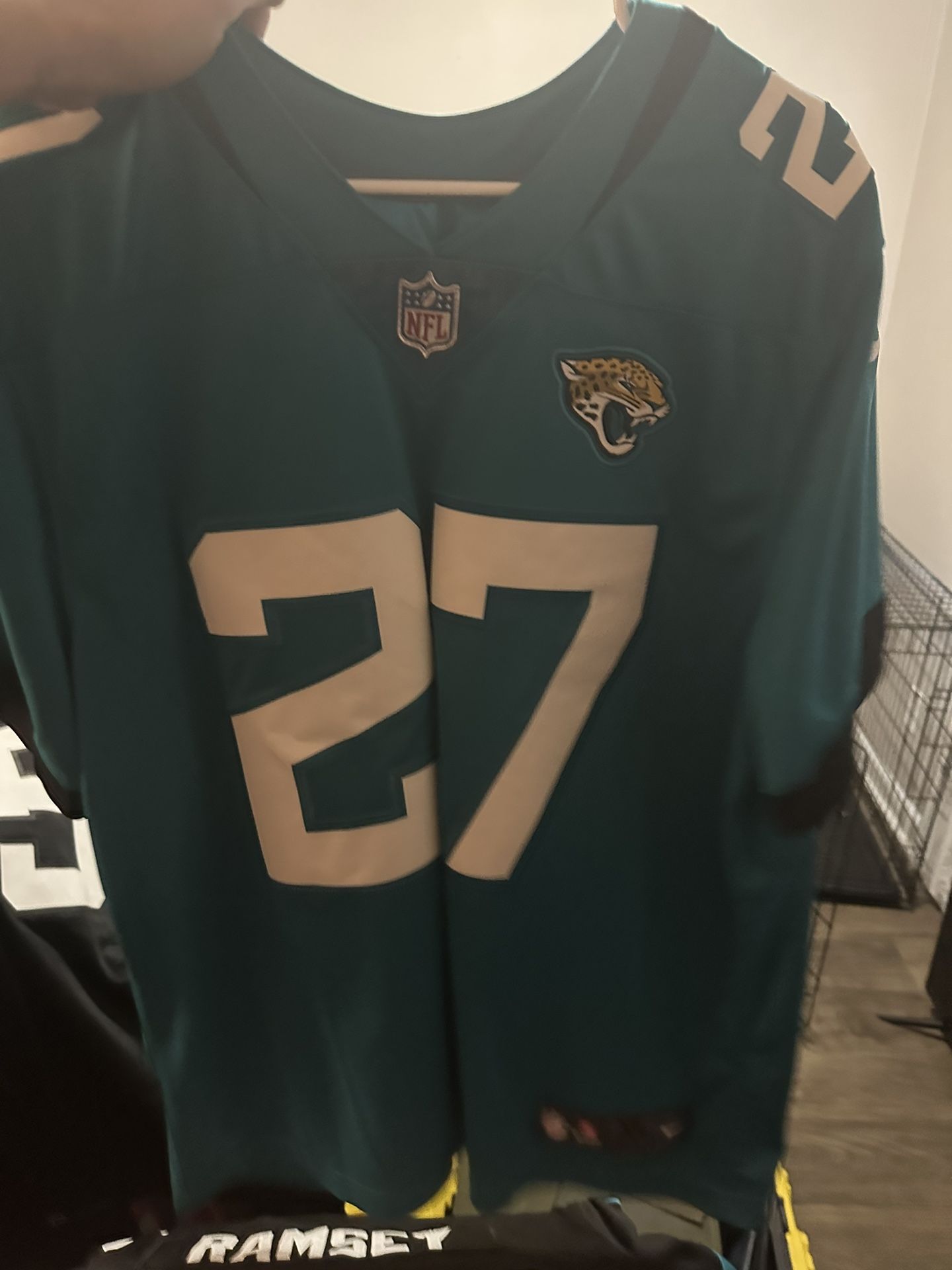 Men's Medium Jacksonville Jaguars jersey for Sale in Deltona, FL - OfferUp