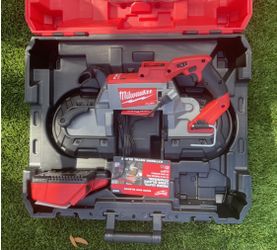 Milwaukee 2729-21 M18 Fuel Deep Cut Band Saw 1 and Bat Kit Battery