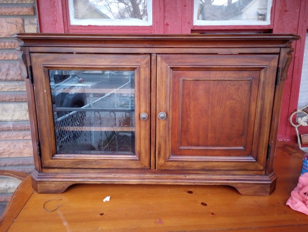 TV Stand Dresser