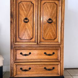 Beautiful Tal Broyhill Drawer