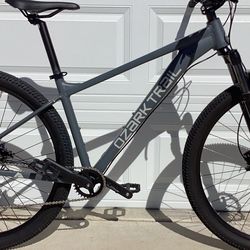 Ozark Trail Hard Tail, Mtb size M.