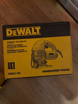 DeWalt  Compact Jig Saw Kit