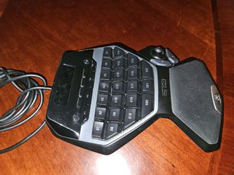 Logitech G13 Programmable Gameboard with LCD Display