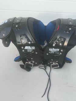 SCHUTT Shoulder Pads Mid Flex 4.0 All Purpose X-large Black. Pre owned in good with  cosmetic blemishes. The is se blemishes are in the form of scratc