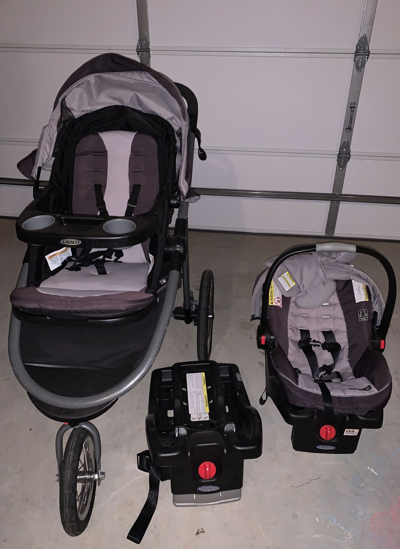 Graco infant car seat, jogging stroller and two car seat bases!