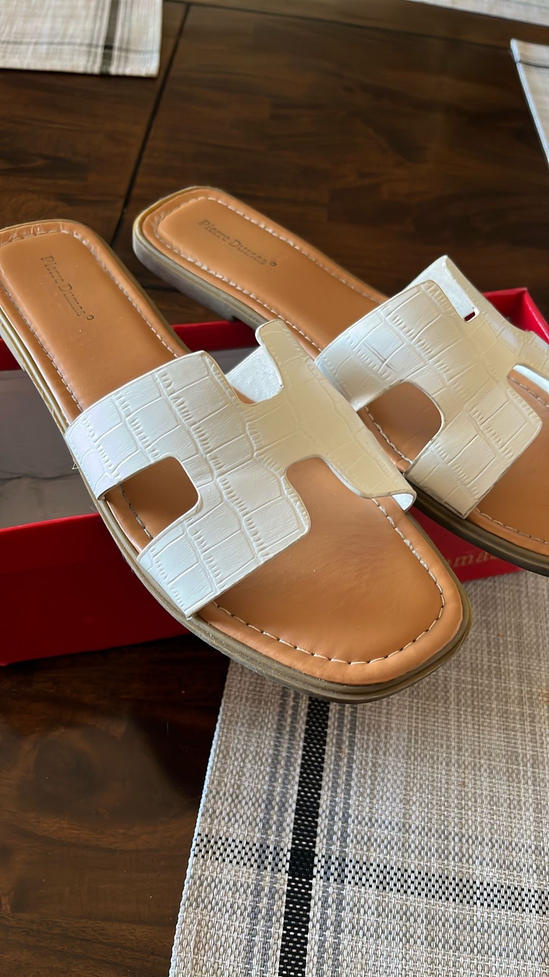 Women’s Sandals