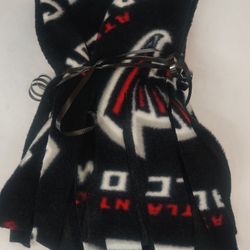 Falcons Fringed Scarf