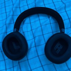 Black JBL Headphone
