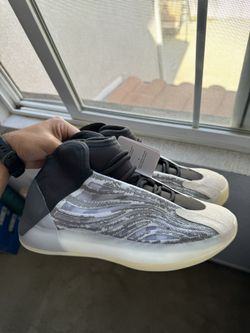 Adidas Yeezy QNTM Size 9.5 Men’s US