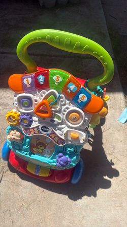 Baby toy walker