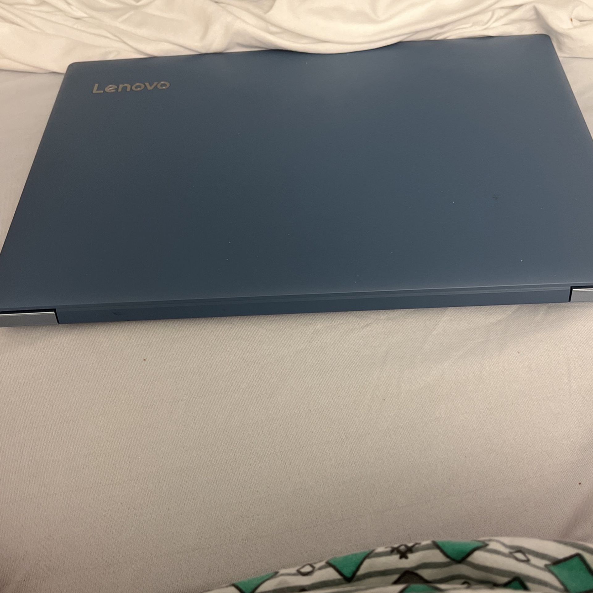  Lenovo Laptop