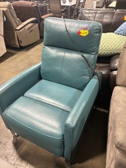 Leather power recliner