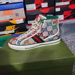 Gucci  Sneakers 