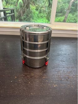 Stainless steel travelling set
