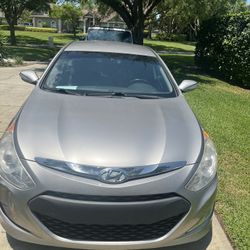 2013 Hyundai Sonata Hybrid