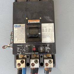 Westinghouse MC3800F 3P 800A 600V Circuit Breaker