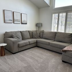 Sectional Couch 