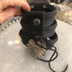Cup Leather Holder For A Motorcycle 