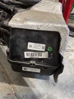 2023 GMC 2500 DEF Tank