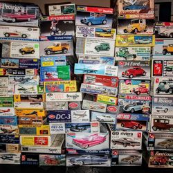 Vintage MODEL Cars Airplanes Kits.Kits Still In Plastic Never Opened All Different Manufacturers Thumbnail