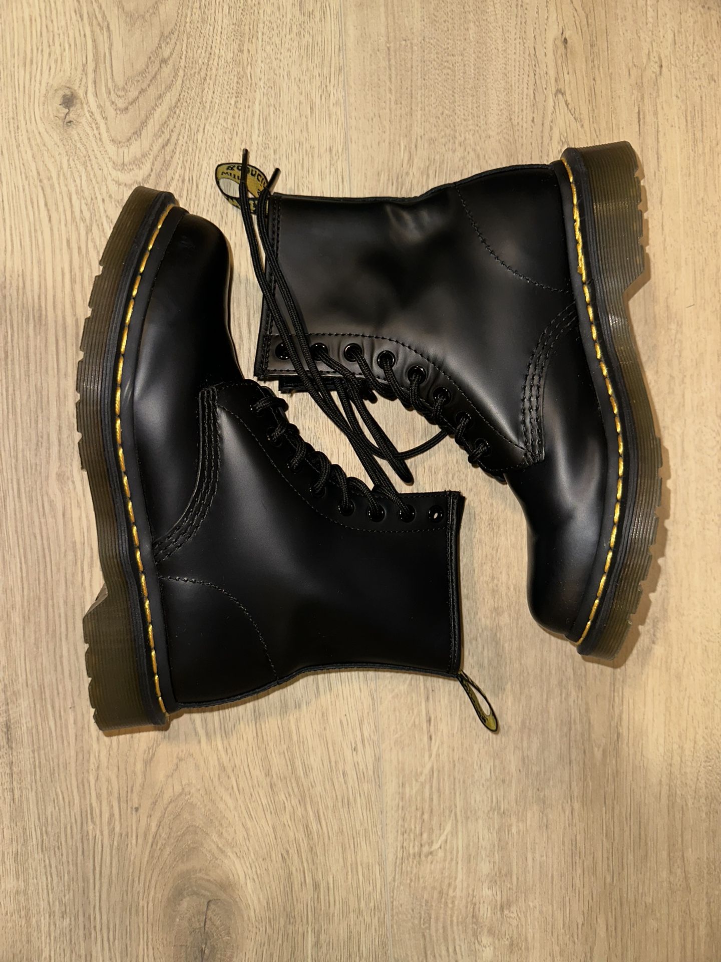 Dr Martens 1460 Smooth Leather Boots-Size 7 Women’s Black