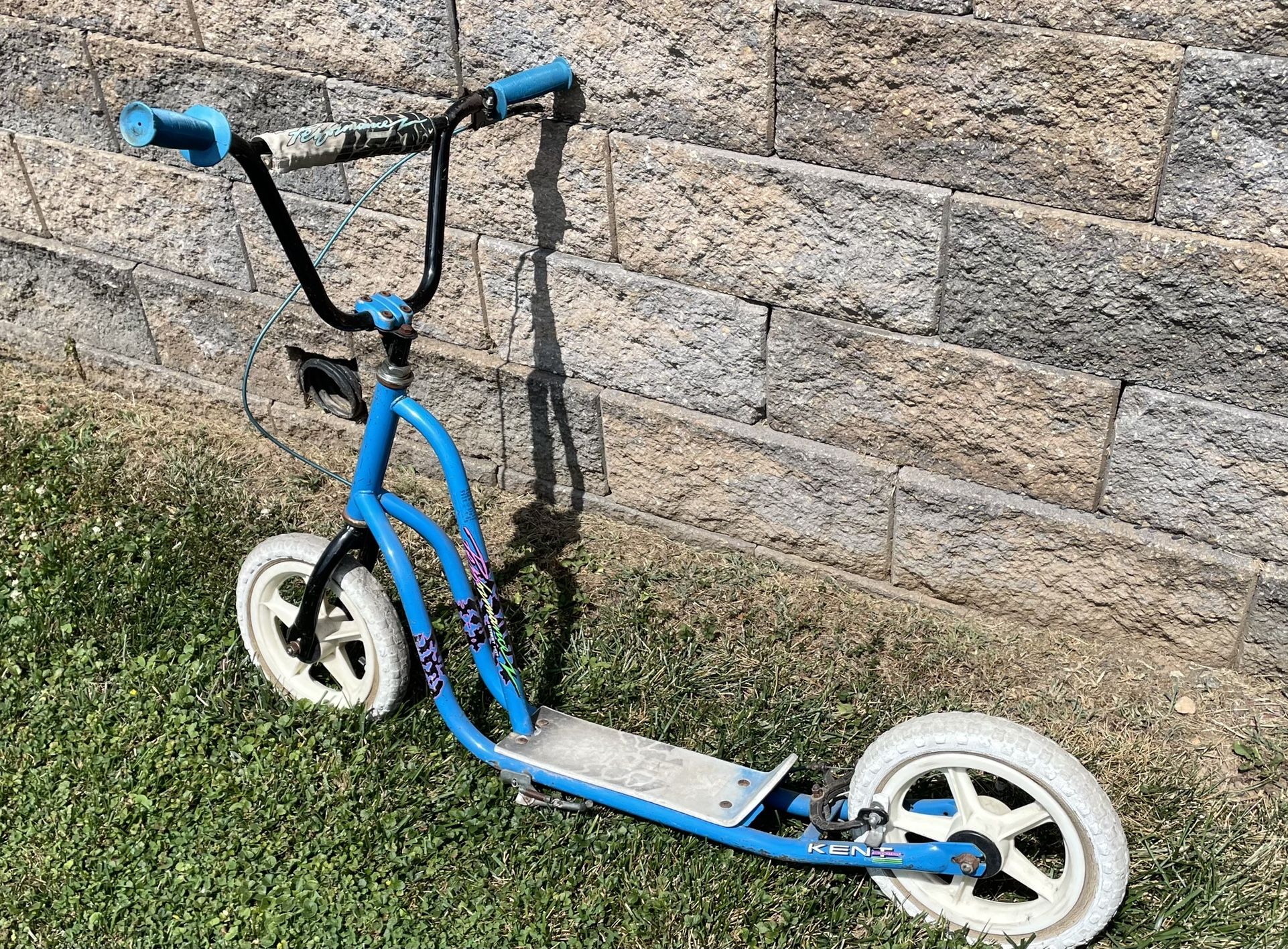 Vintage / CLASSIC 1980’s KENT SCOOTER