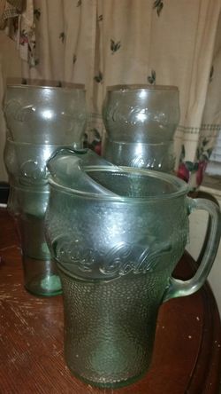 Coca-Cola pitcher and 6 glasses