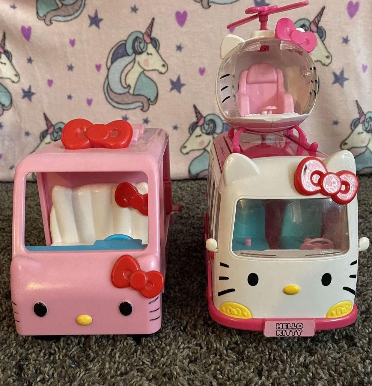 Hello Kitty Food Truck & Ambulance Toys