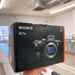 Sony Alpha 7 III 