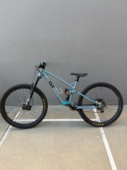 2023 Upgraded GT Sensor Sport full suspension mountain bike