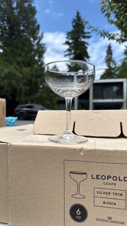 Coupe glassware