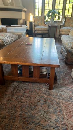 Mission / craftsman style coffee table