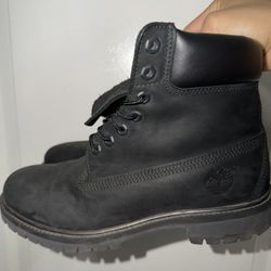 Black Timberlands 