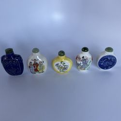 Vintage Chinese Hand Painted Sniff Bottle 