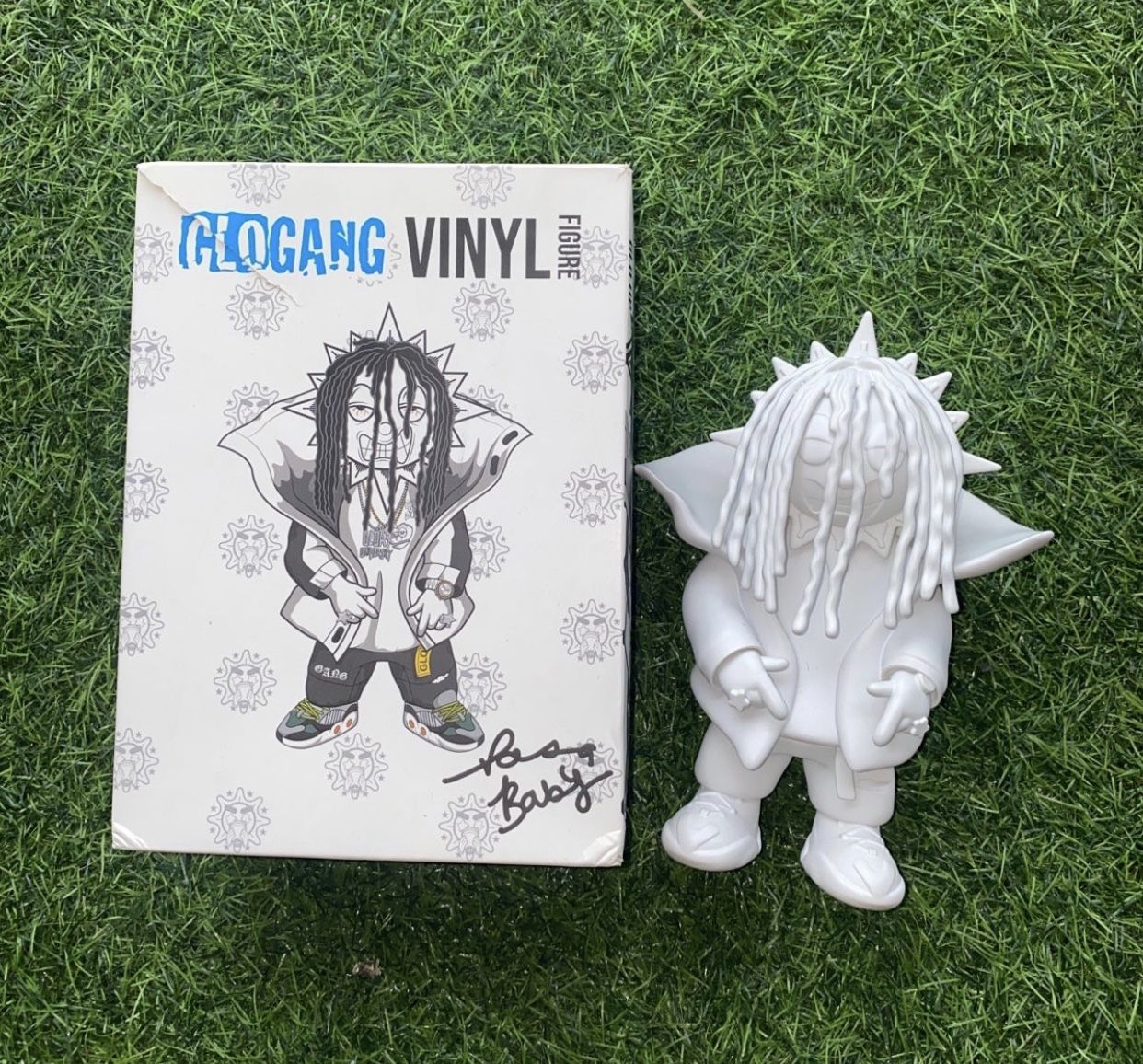 Sosa Man White DIY Paint Glo Gang Vinyl II worldwide toy collectible brand new