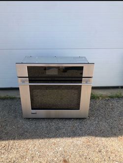 Wall oven