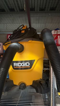 Rigid vacuum 12 gallons